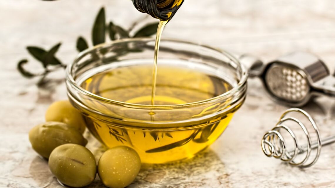 Olio extravergine di oliva pugliese: come nasce un prodotto di qualità 